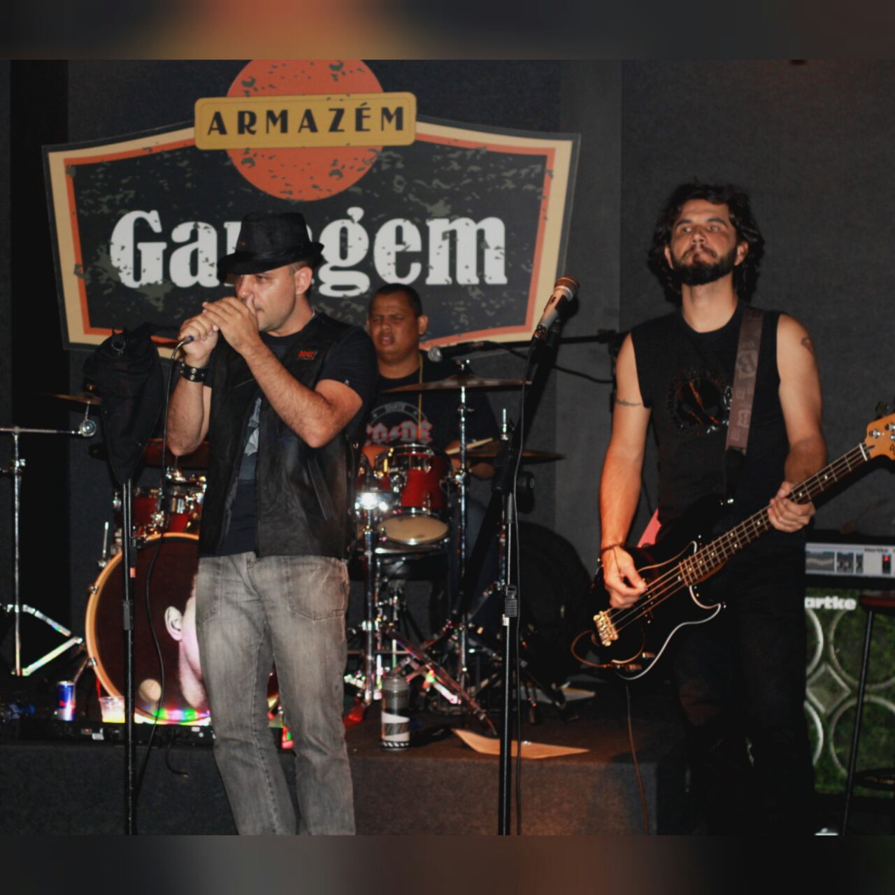 ARMAZÉM GARAGEM BAR - CURITIBA - 22/04/2017 - PR - 